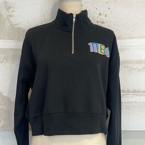Pi Beta Phi Greek Letter 1/4 zip black